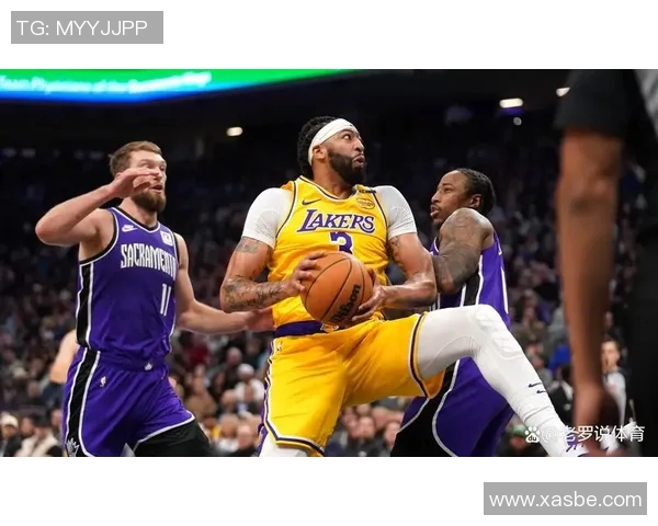 2014年快船与湖人对决回顾:洛杉矶篮球的巅峰对抗与激情时刻 2014年快船与湖人对决回顾:洛杉矶篮球的巅峰对抗与激情时刻
