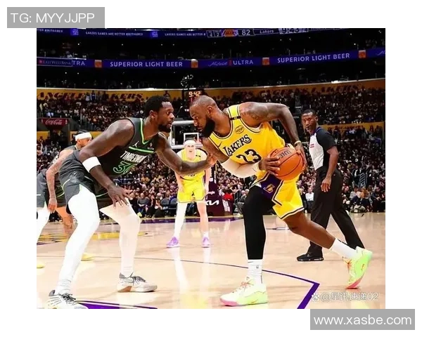 2015年季后赛勇士与火箭第二场激战回顾与精彩瞬间分析 2015年季后赛勇士与火箭第二场激战回顾与精彩瞬间分析